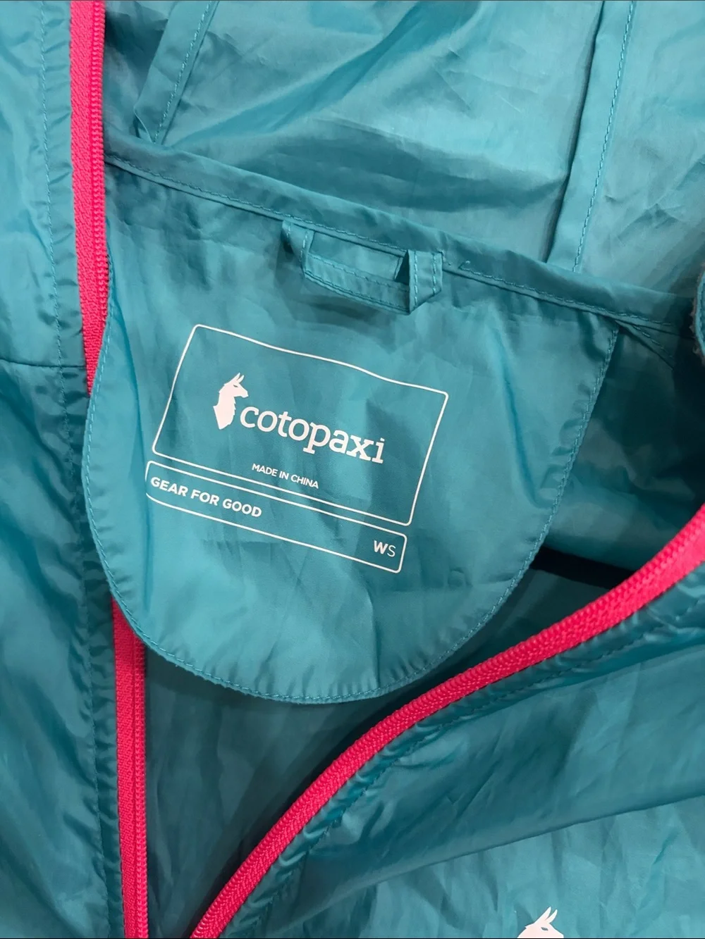 cotopaxi lightweight hooded